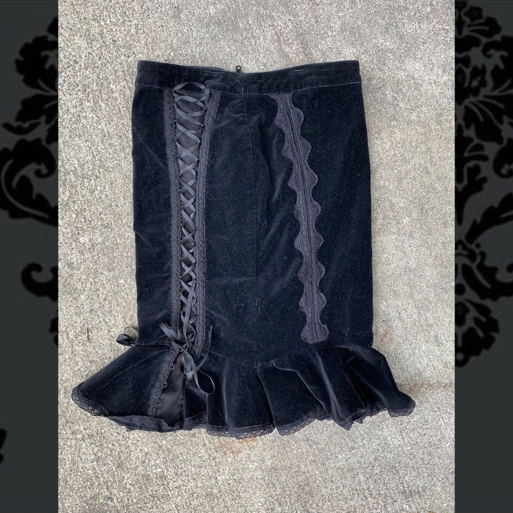 Velvet gothic Tripp skirt